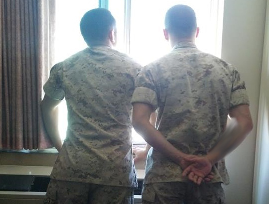 Der US-amerikanische Soldat Terry mit einem Kollegen. Foto: Terry