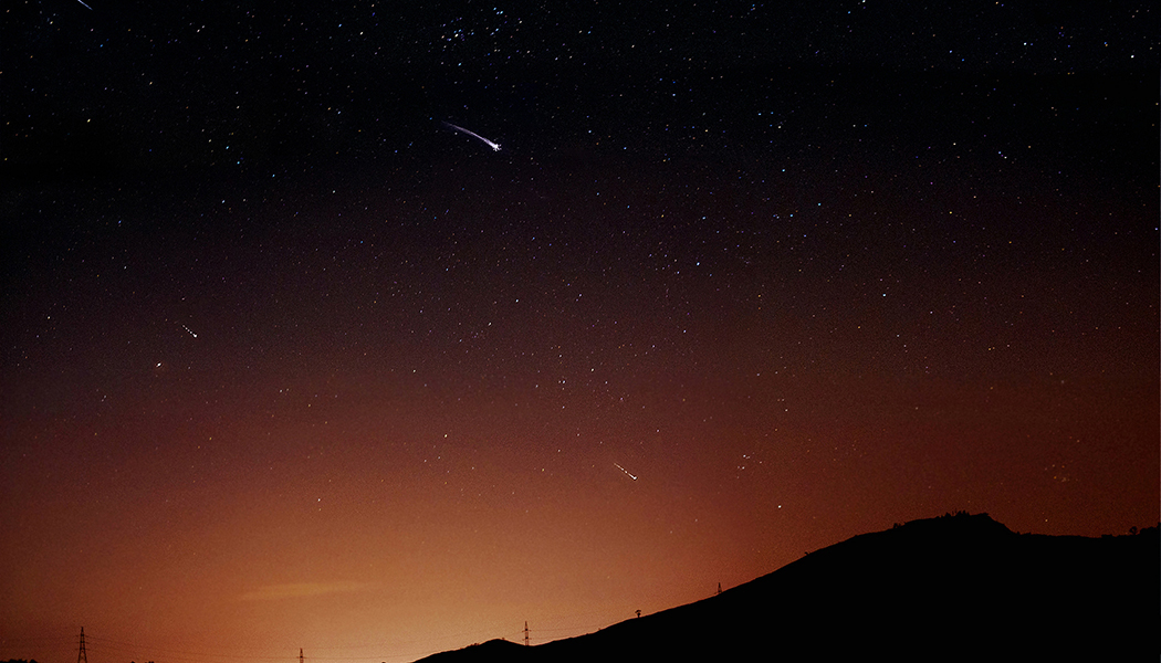 Unzählige Objekte im All: Sternschnuppen, Meteoriten und Asteroiden. Wer ist wer? Foto: flickr/shan sheehan