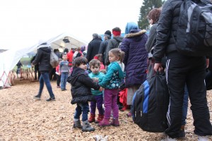 Flüchtlinge Warteschlange